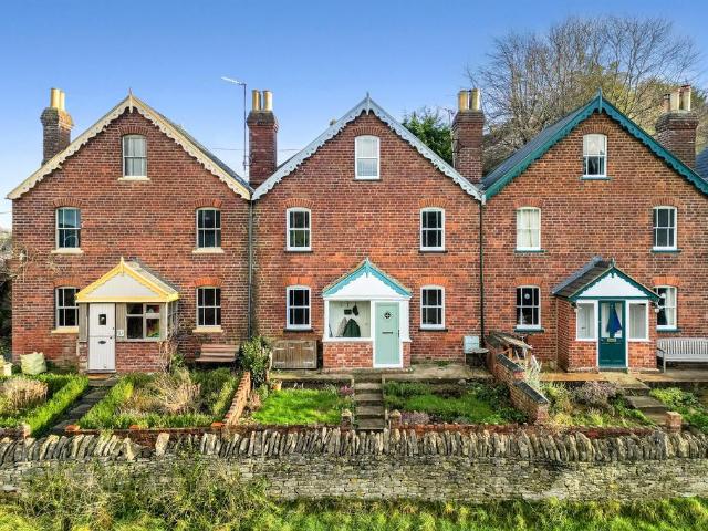 House for sale in Minchinhampton, School House