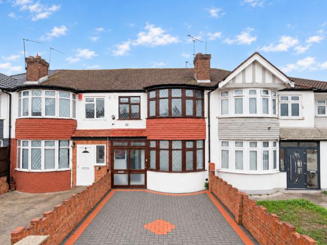 House for sale in London Borough of Ealing, Greater London