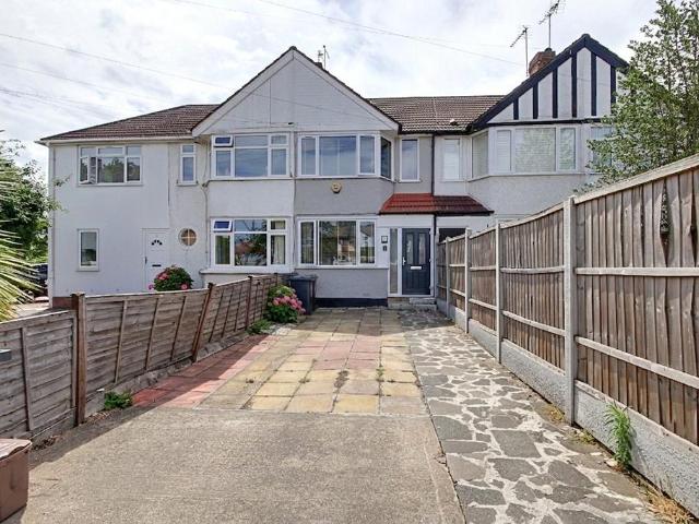 House for sale in Ponders End, Greater London