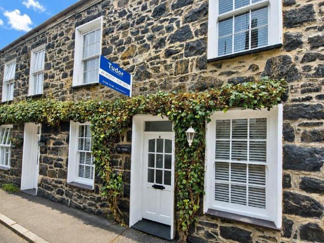 House for sale in Pwllheli