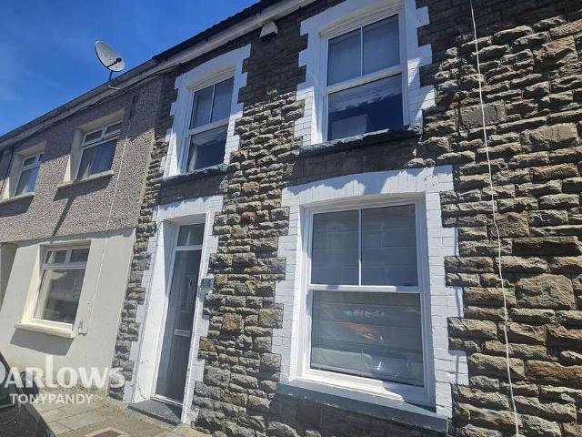 House for sale in Tonypandy, Penygraig