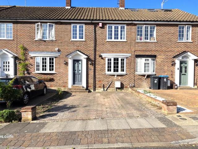 House for sale in Winchmore Hill, Greater London