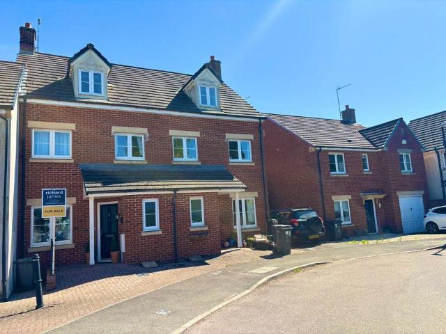 House for sale in Chiseldon, Swindon