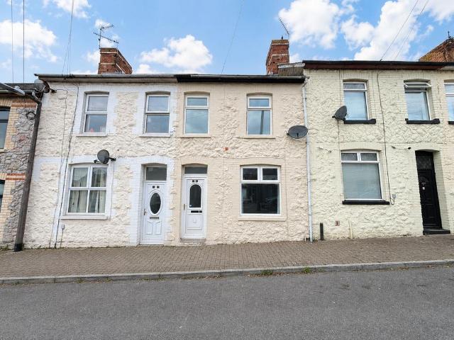 House for sale in Gibbonsdown, Barry