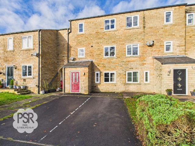 House for sale in Charlesworth, East Midlands