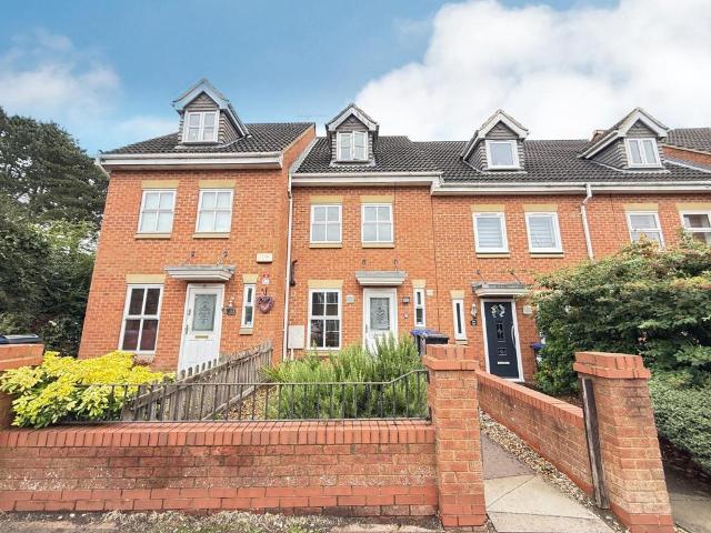 House for sale in Northampton, Northamptonshire