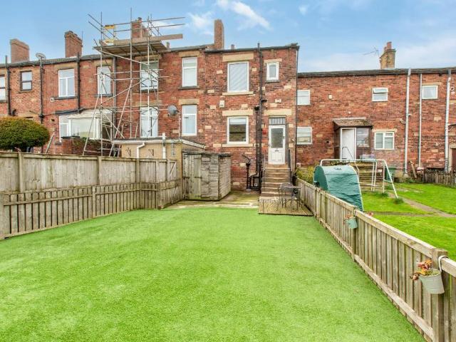 House for sale in Drighlington, Leeds