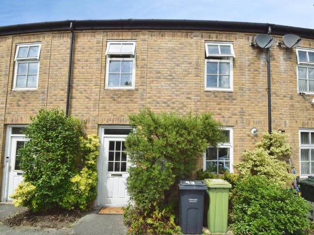 House for sale in Cottingley, West Yorkshire