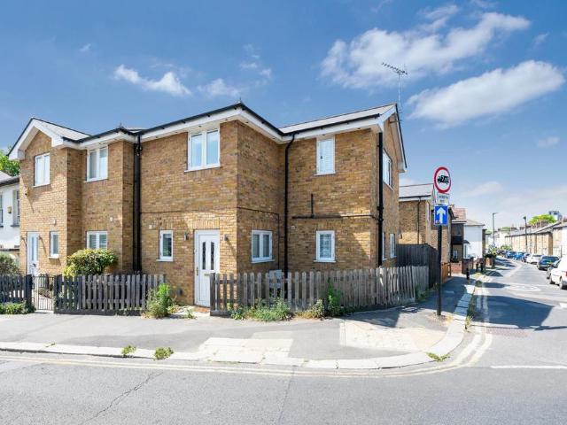 House for sale in London Borough of Hounslow, Greater London