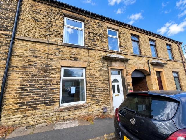 House for sale in Cleckheaton, West Yorkshire