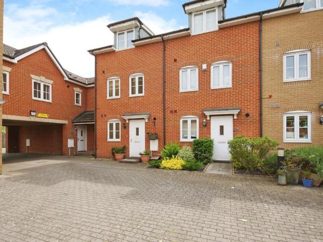 House for sale in Feckenham, City Of Bristol