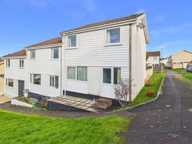 House for sale in Helston, Cornwall