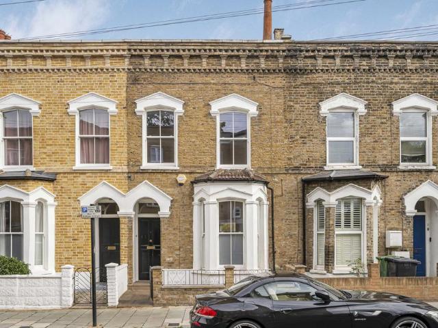House for sale in Stockwell Park, Greater London