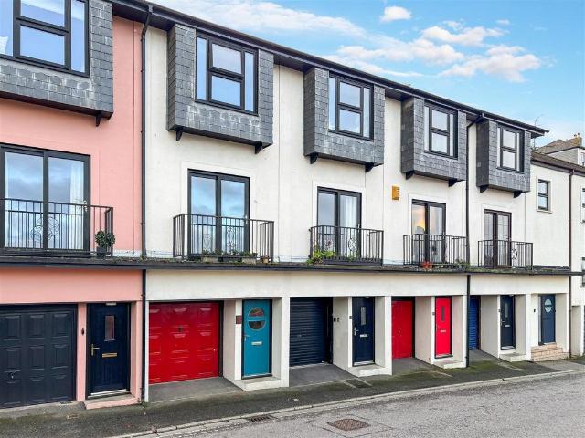 House for sale in Falmouth, Cornwall