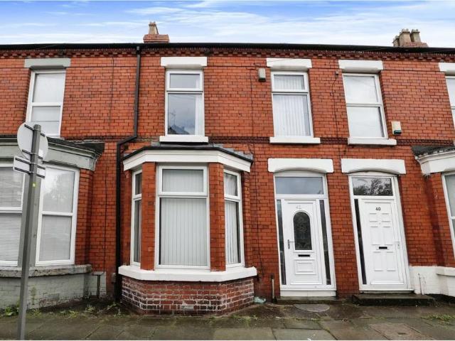 House for sale in Calderstones