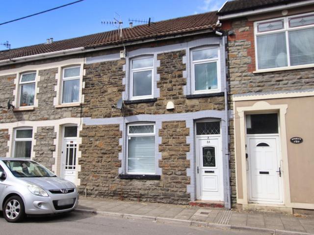 House for sale in Tonyrefail, Coedely