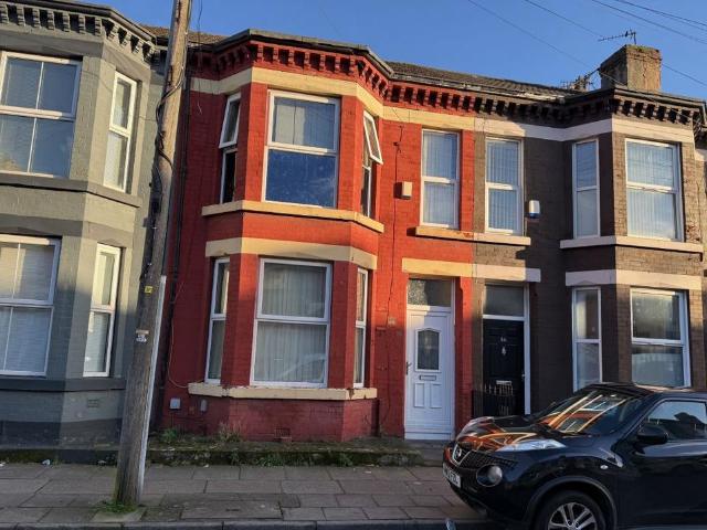 House for sale in Calderstones
