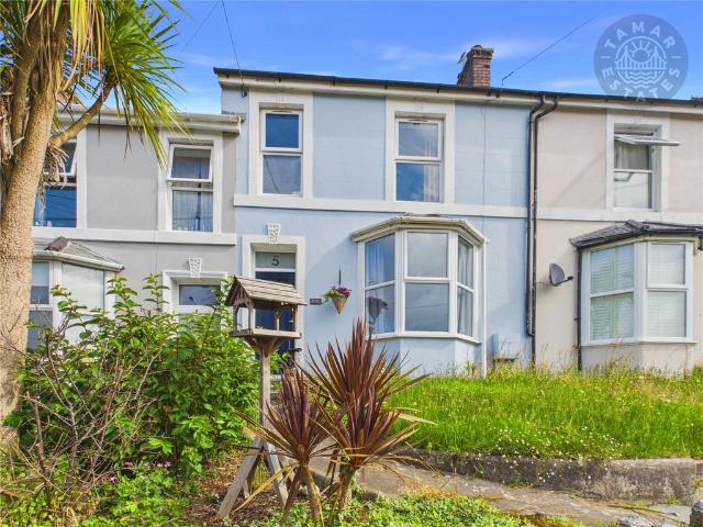 House for sale in Lamellion, Cornwall
