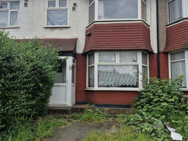 House for sale in Greater London