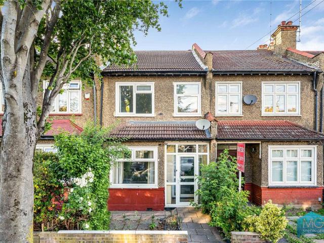 House for sale in Brunswick Park, Greater London