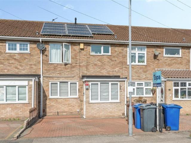 House for sale in Tilbury, Essex