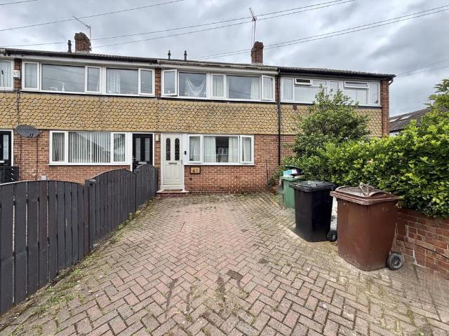 House for sale in Ledston, West Yorkshire