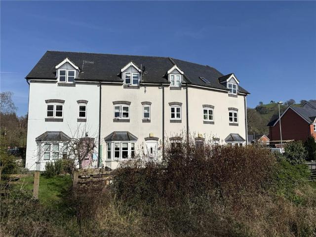 House for sale in Llanfyllin