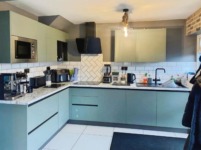 House for sale in Whitkirk, Colton