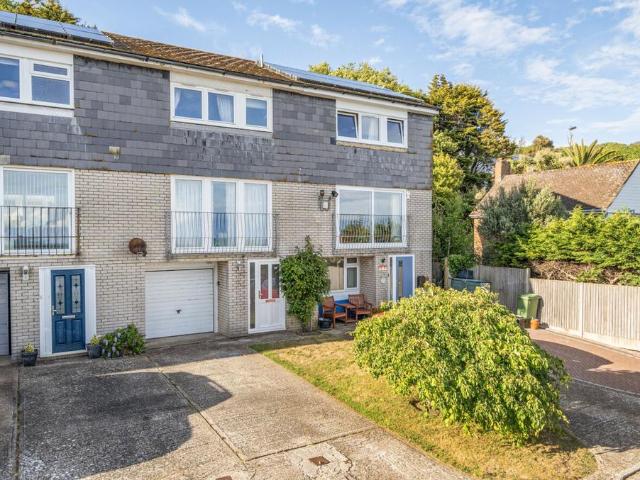 House for sale in Golden Valley, Folkestone
