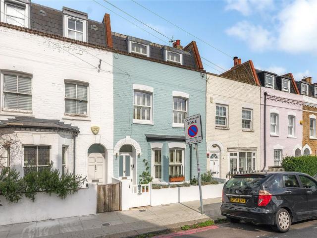House for sale in Falcon Estate, Greater London