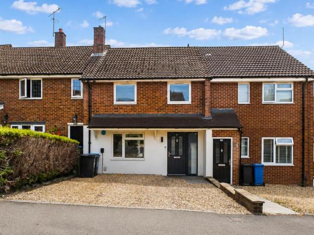 House for sale in Bourne End, Pouchen End