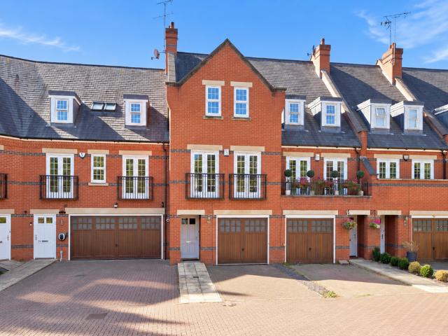 House for sale in Napsbury Park, St Albans