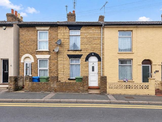 House for sale in Grove Park, Swale