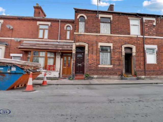 House for sale in Stoke, Stoke-on-Trent