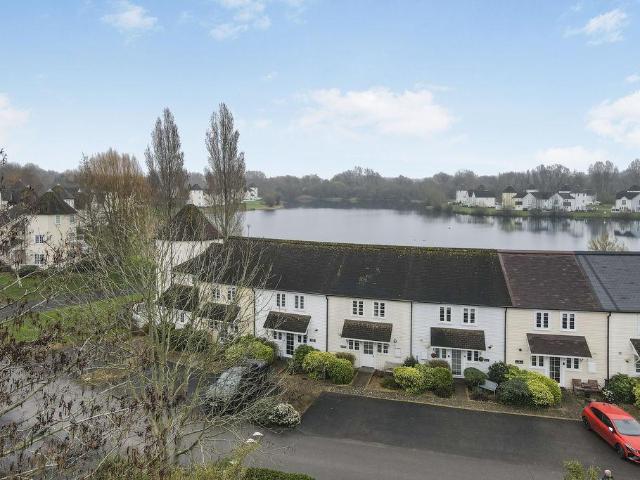 House for sale in Fossebridge, Gloucestershire