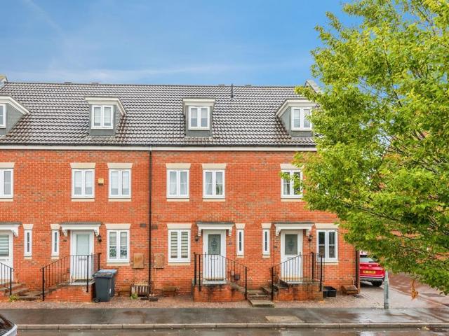 House for sale in Churchward, Rodbourne