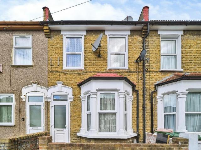House for sale in Plaistow, Greater London