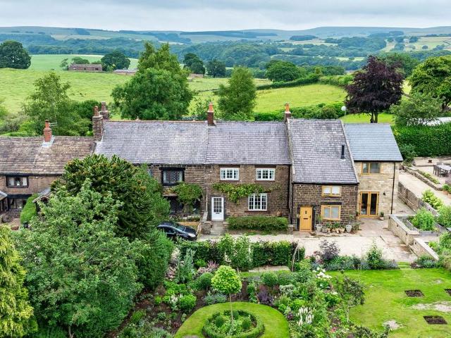 House for sale in Andertons Mill, Lancashire