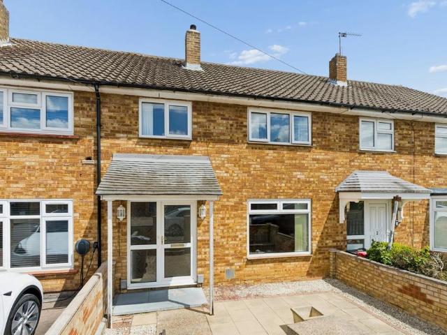 House for sale in Poplars, Shephall