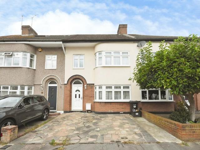 House for sale in London Borough of Redbridge, Greater London