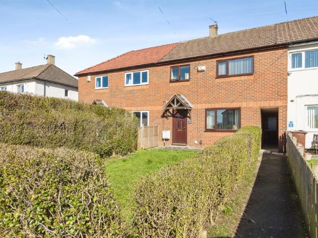 House for sale in Scholes, West Yorkshire