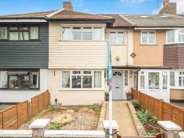 House for sale in London Borough of Merton, Mitcham
