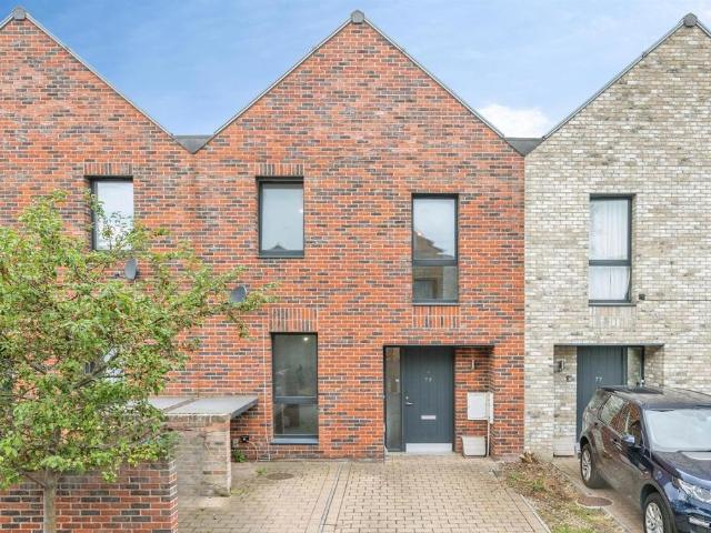 House for sale in Tilbury, Essex