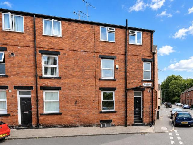 House for sale in Meanwood, West Yorkshire