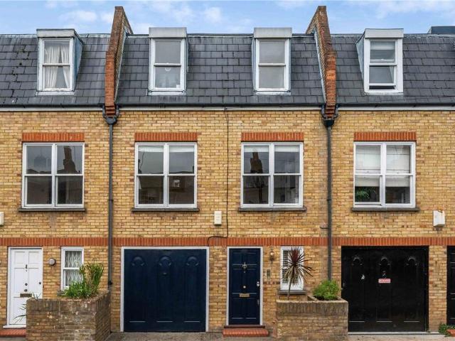 House for sale in Fulham, Greater London