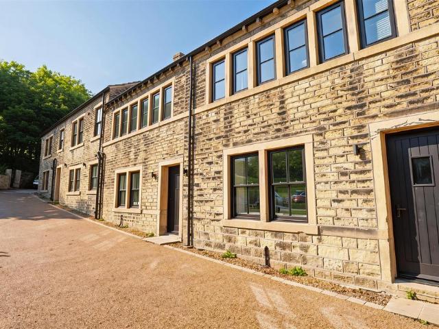 House for sale in Scapegoat Hill, Kirklees