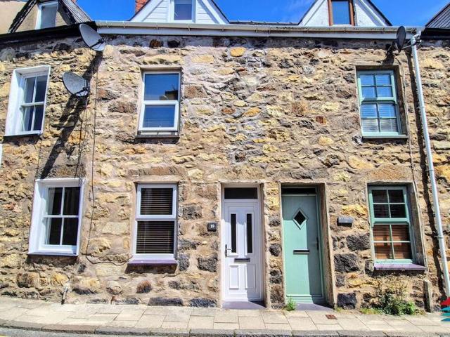 House for sale in Pwllheli