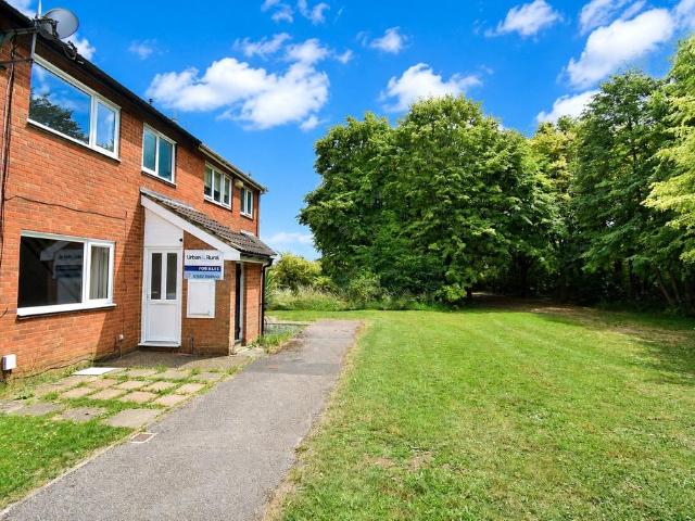 House for sale in Woodside Estate, Houghton Regis