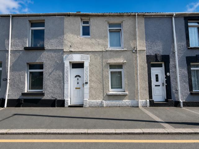 House for sale in Plasmarl, Nangreaves