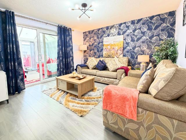 House for sale in Churwell, West Yorkshire